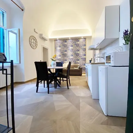 Palazzo Bianchi - * Trani