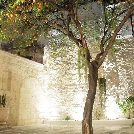 Palazzo Bianchi - * Trani